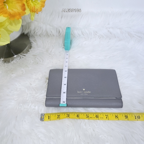 Kate Spade Gray Leather Large Wallet - Picture 4 of 16